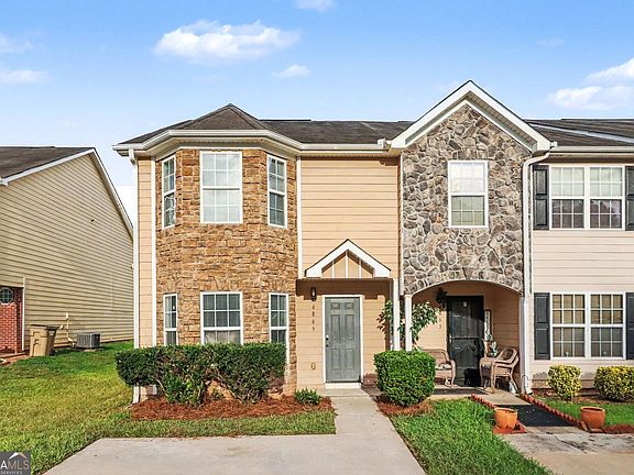 2nd image of 6865 Mountain Cir