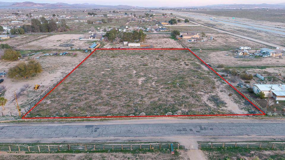 1st image of 263 Hidden River Rd