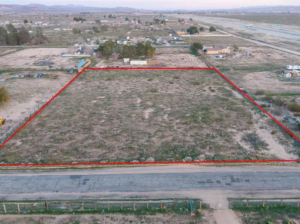 263 Hidden River Rd, Barstow, CA 92311