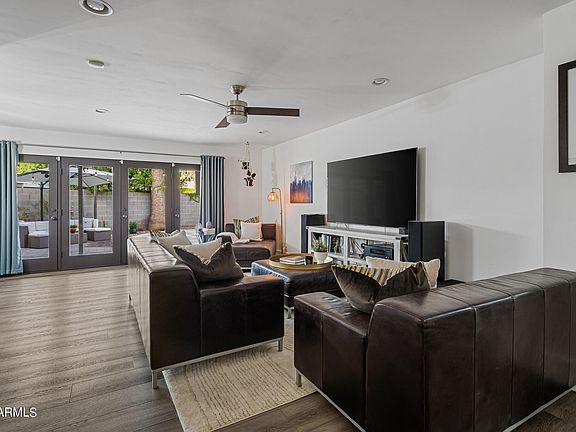 4th image of 1329 E AVALON Drive