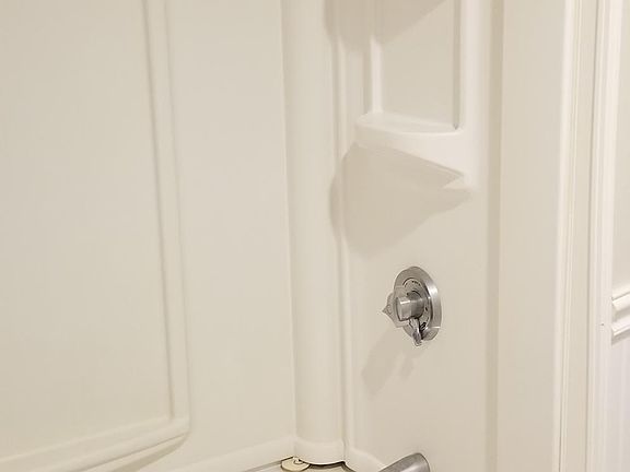 3rd image of 171 Smith St #B