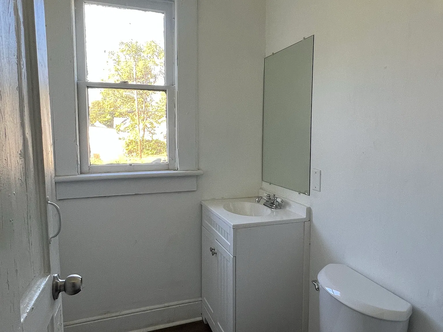 G W 33rd St — Photo 3