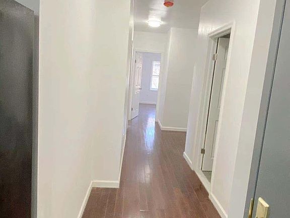 5th image of 10203 Jamaica Ave Floor 2