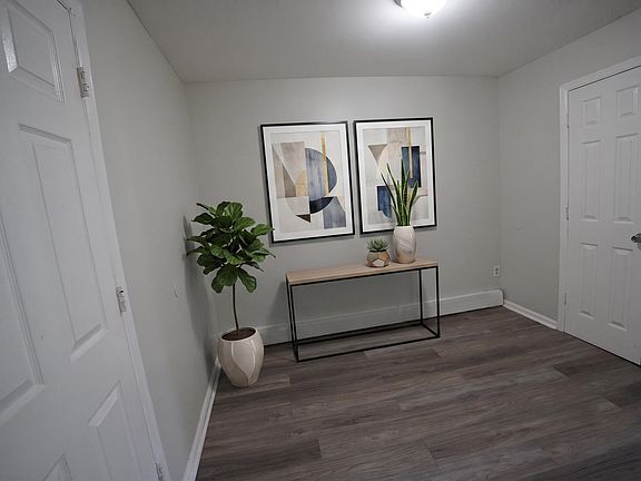 4th image of 107 OCEAN AVE