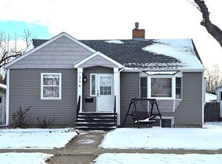 1310 N River Ave, Glendive, MT 59330