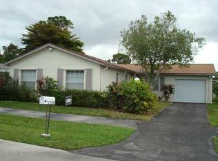 7390 Pine Park Dr S, Lake Worth, FL 33467