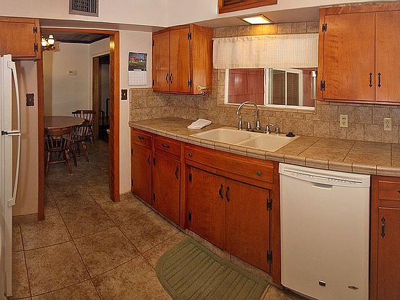 4th image of 5635 Elvas Ave