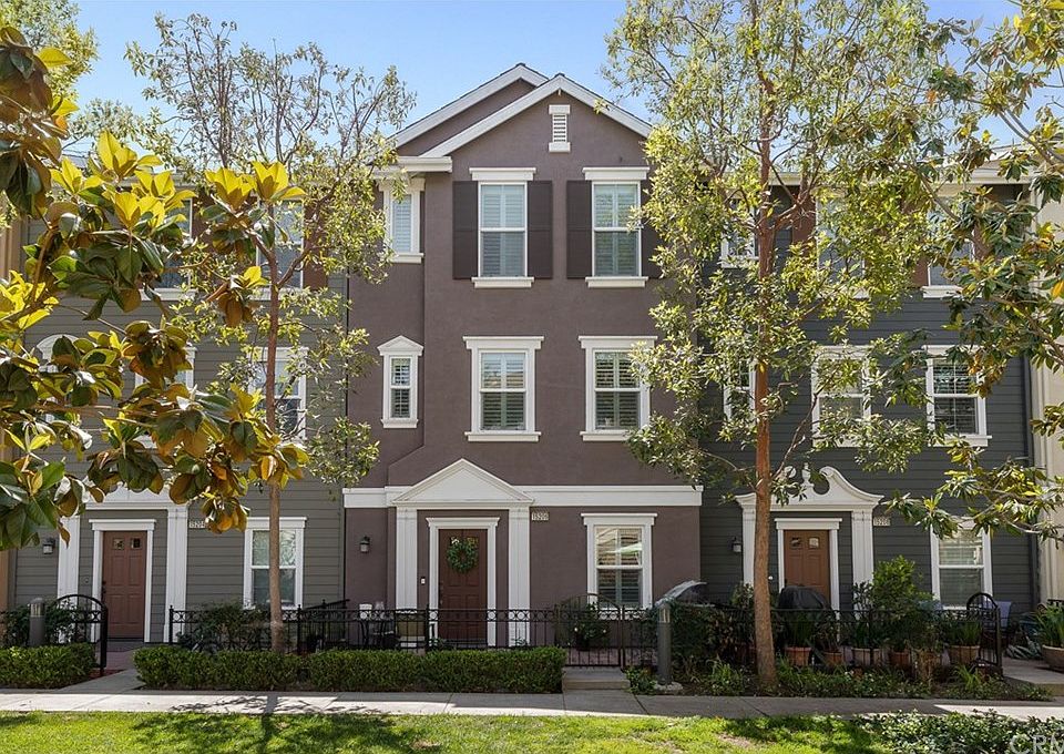 1st image of 15206 Camden Way