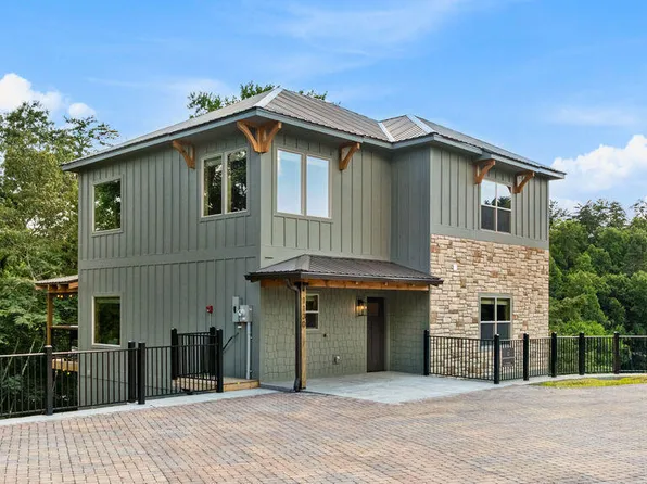 1130 Lee Cardwell Cir #7, Pigeon Forge, TN 37863