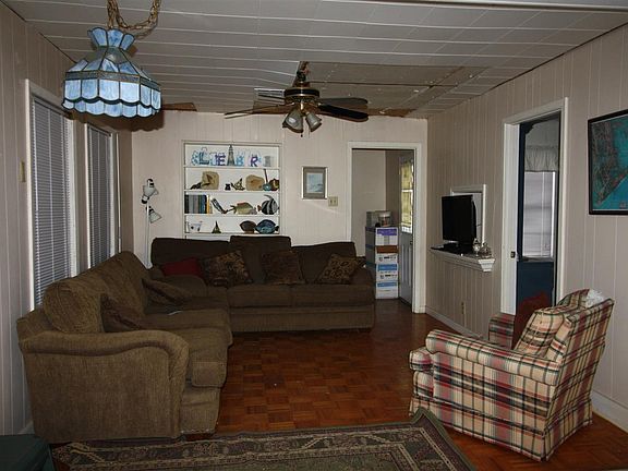 2nd image of 115 Marlin Dr