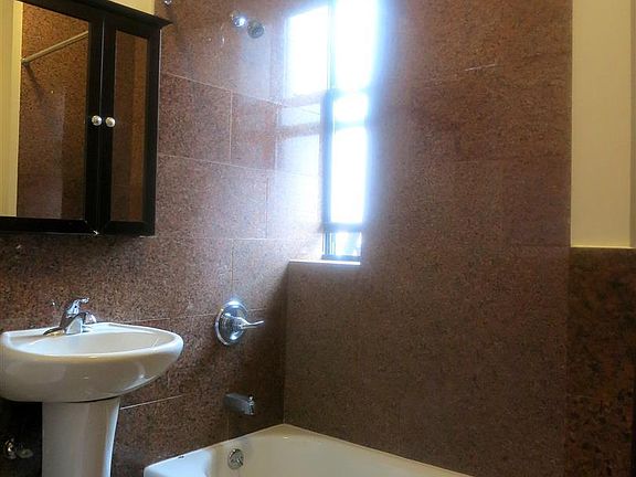 4th image of 1800 Lexington Ave APT 6S