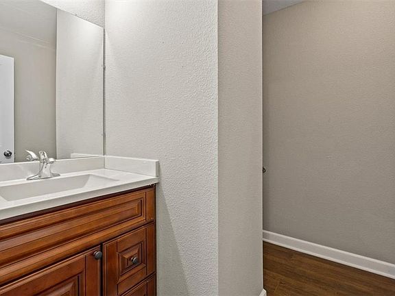 3rd image of 10510 Kane Dr