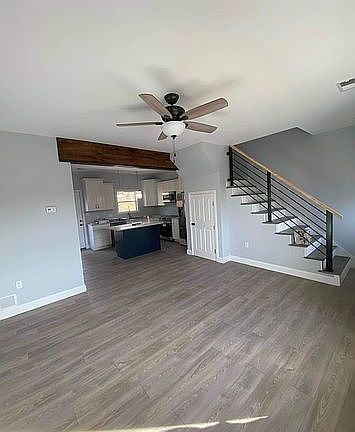 3rd image of 2162 Buckingham Sq