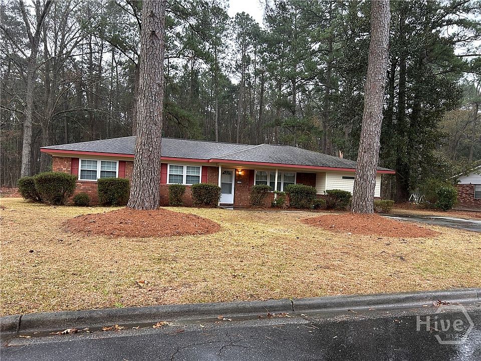 2nd image of 110 Winding Way