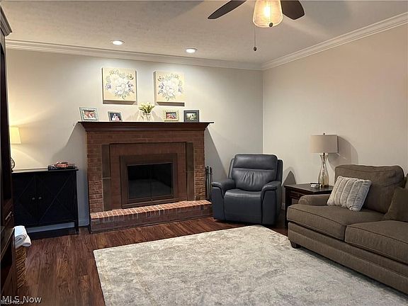 3rd image of 14193 Fernwood Cir