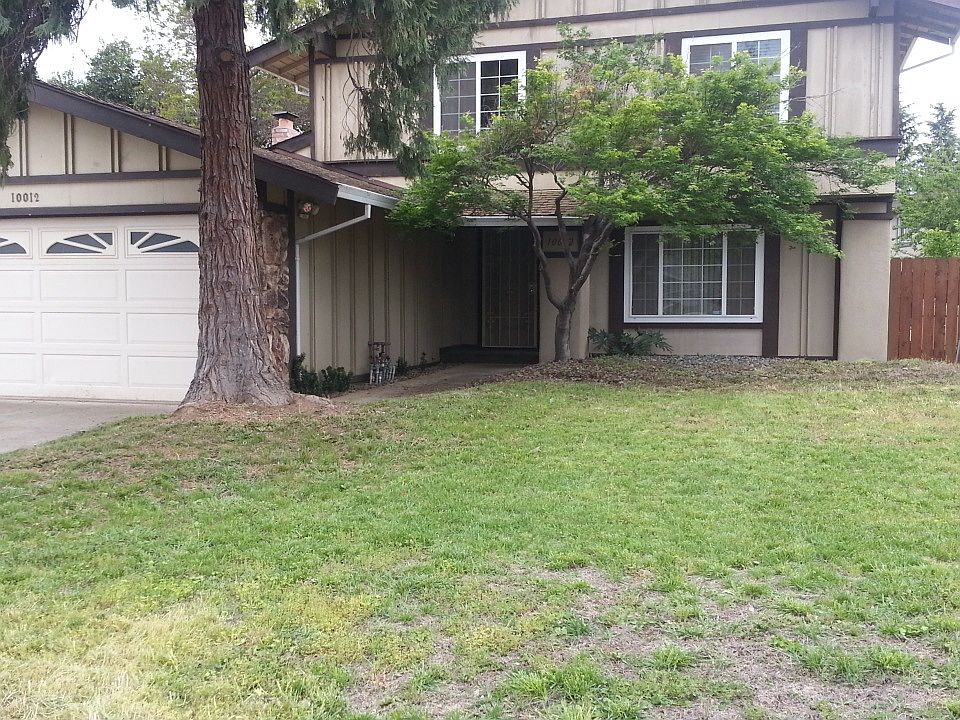 Large 5 bd 3 ba with pool