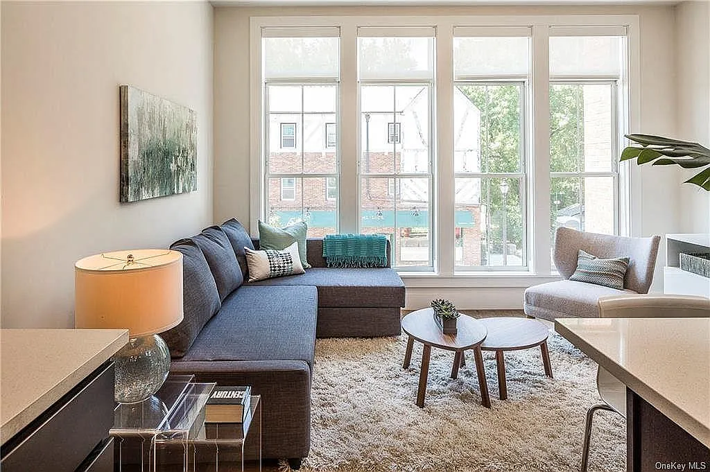 308 Columbus Ave — Photo 1