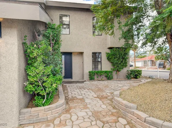 1312 Oak Tree Ln, Las Vegas, NV 89108