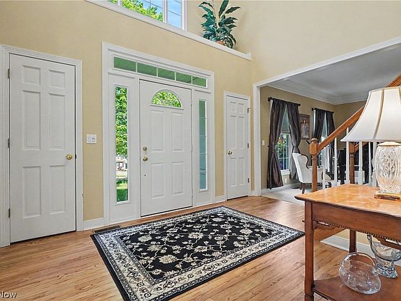 3rd image of 4118 Evergreen Ln
