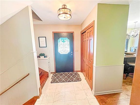 4th image of 4511 S Essex Dr