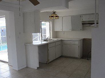 5th image of 3243 Sanford Dr
