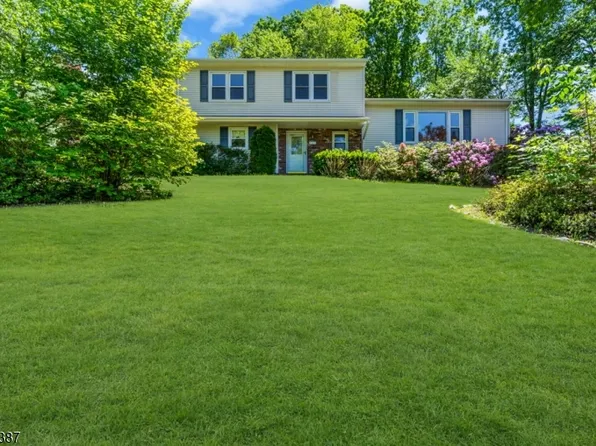132 Rolling Ridge Rd, West Milford Twp., NJ 07480
