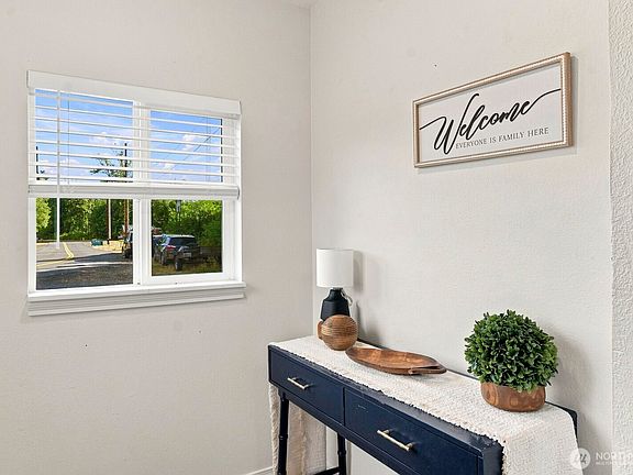 5th image of 108 SW Campbell Street
