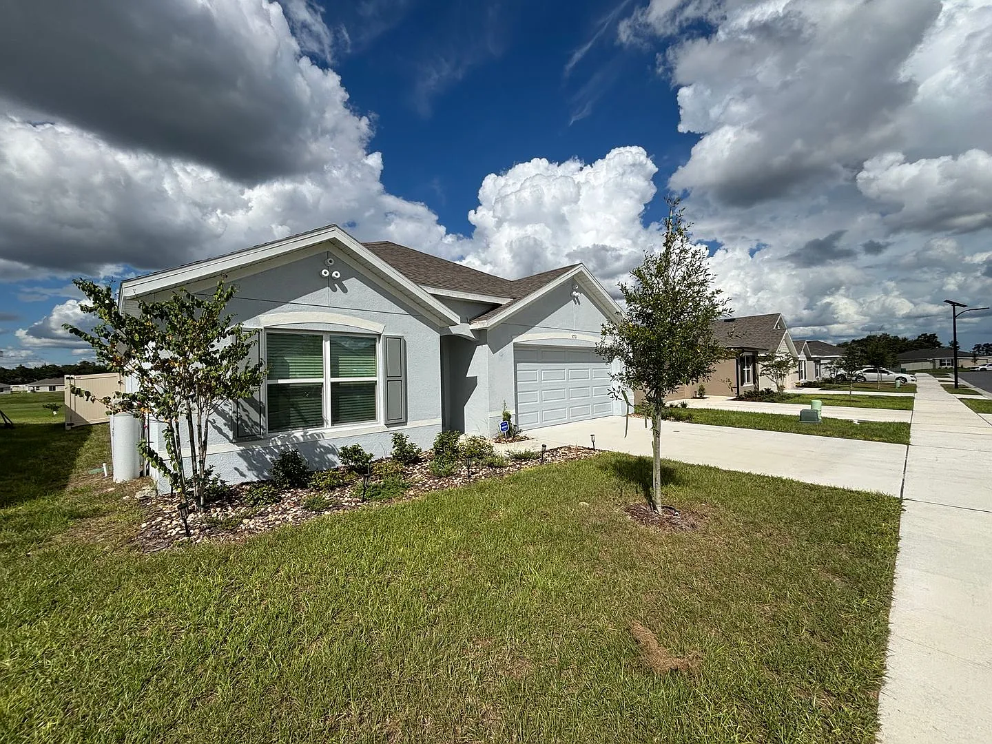 Move in ready in new community - Won't last — Photo 2