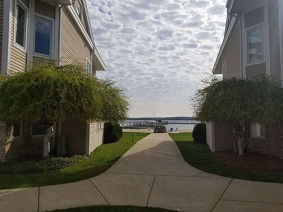 2nd image of 6040 Pine Lake Club Dr APT 20