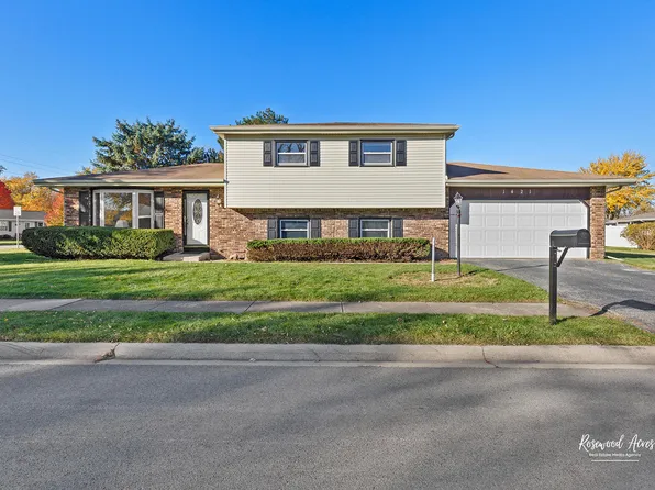 1421 Mid Ct, Bourbonnais, IL 60914