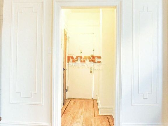 4th image of 30-84 29th St #6