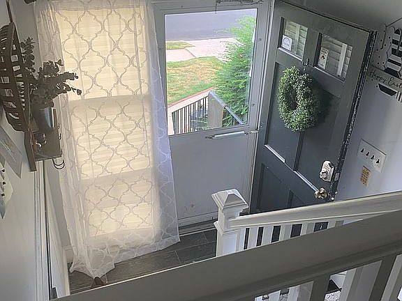 5th image of 540 Chamberlin St