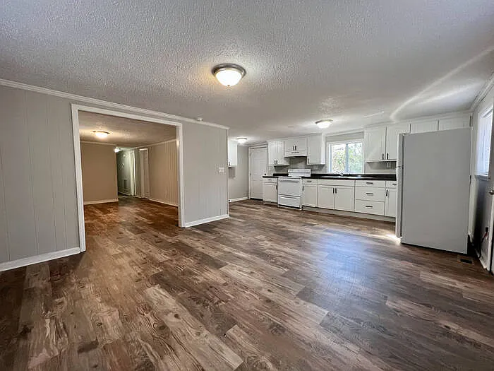 723 Wren Rd — Photo 10