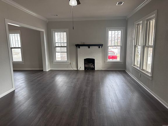 2nd image of 706 W Main St