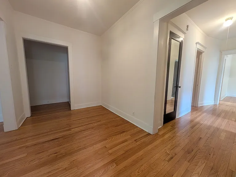 1302 W Rosemont Ave #2 — Photo 10