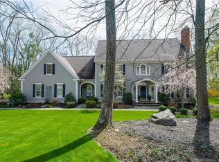 24 Quail Rdg, Avon, CT 06001