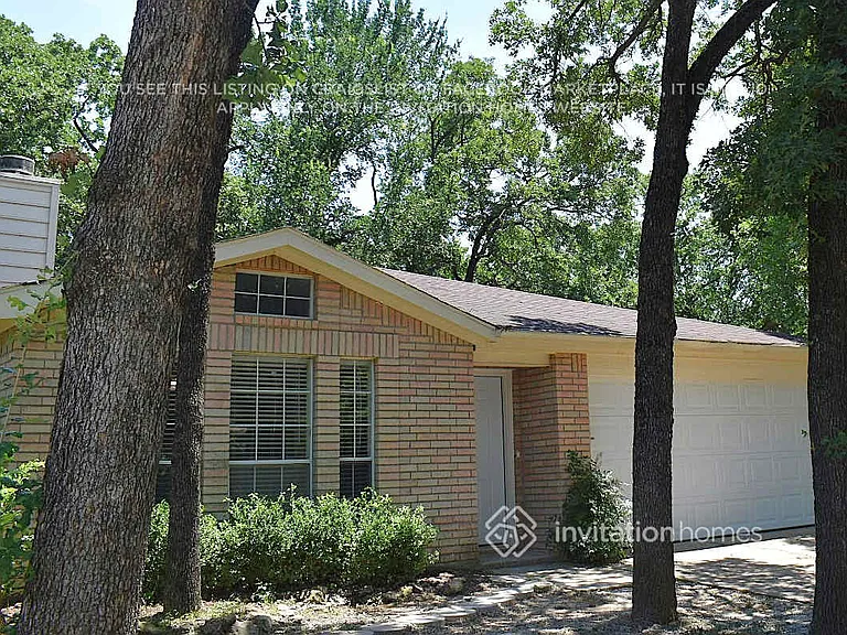 1111 Hidden Creek Dr — Photo 2