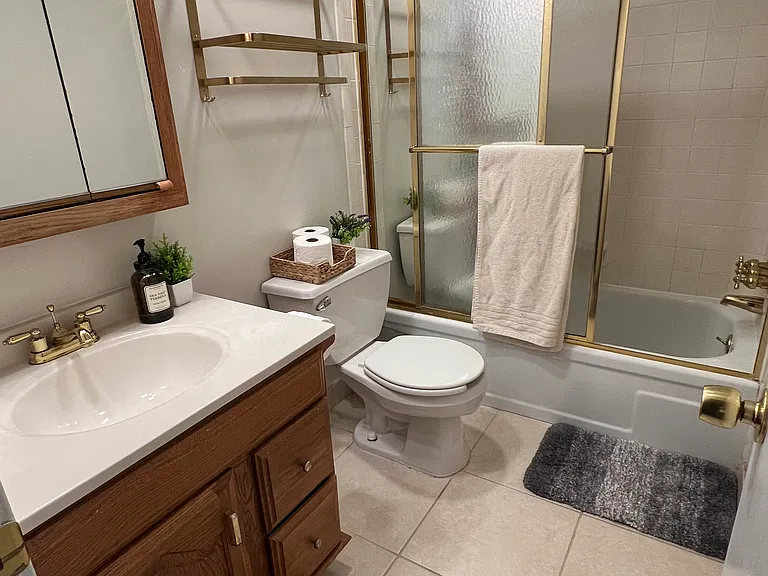 10569 Cambridge Ct — Photo 14