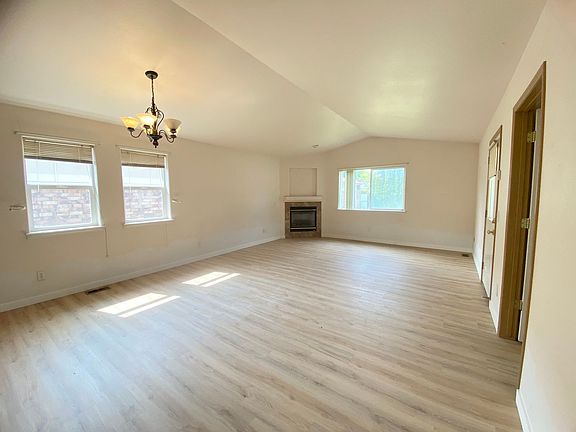 3rd image of 505 E Hayden Ave #505
