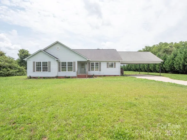 713 Sagrada Dr, York, SC 29745