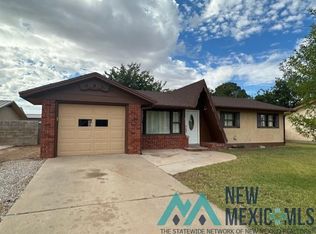 2005 W Currier Ave, Artesia, NM 88210