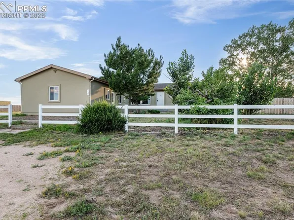 790 Antelope Dr, Calhan, CO 80808