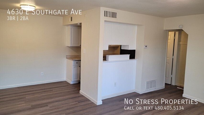 1st image of 4630 E Southgate Ave