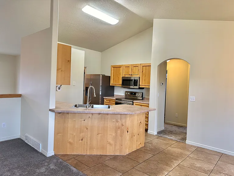 1186 N 3020 W — Photo 6