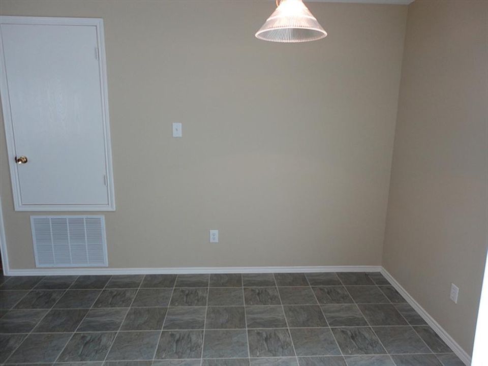 1st image of 22922 Oak Mark Ln