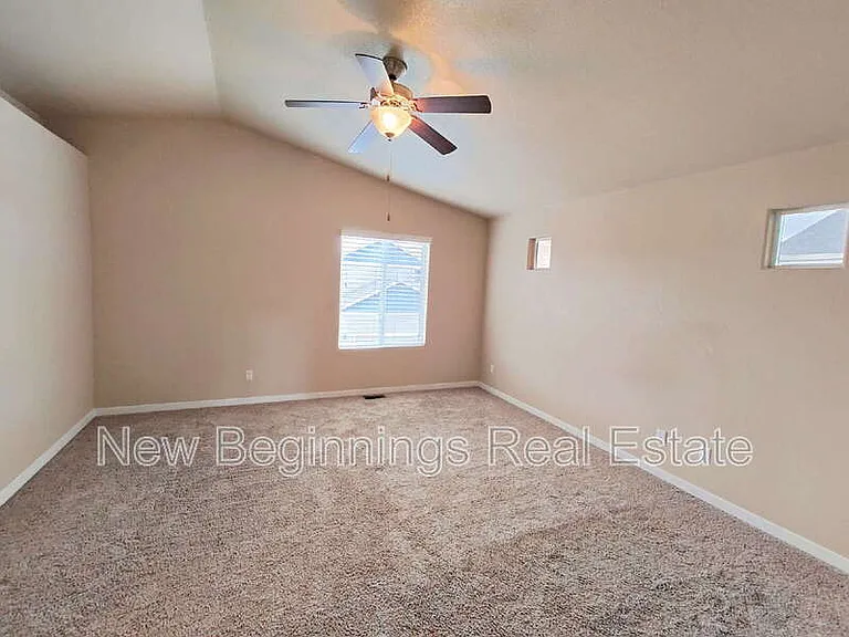 2562 Ellingwood Dr — Photo 16
