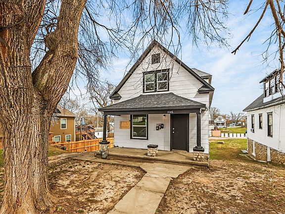2nd image of 1046 Ann Ave #3