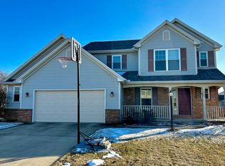 2505 Crystal Tree Dr, Champaign, IL 61822