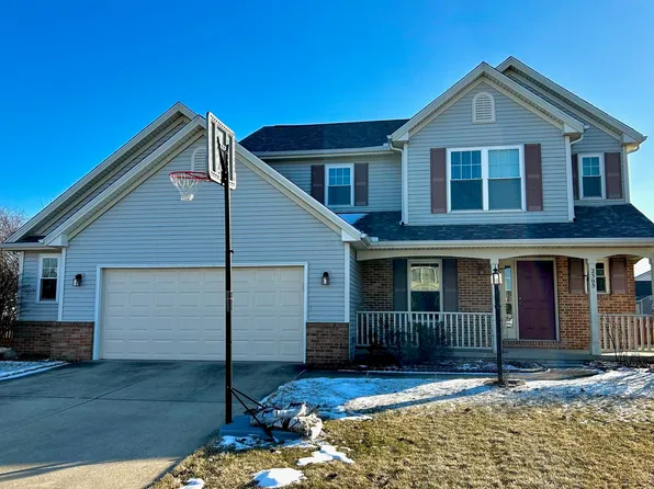 2505 Crystal Tree Dr, Champaign, IL 61822