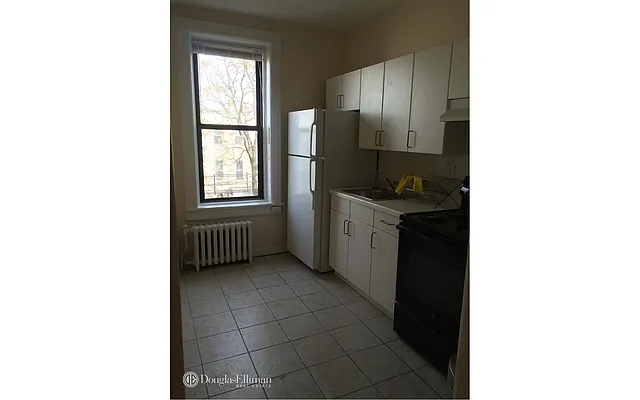 Rented by Douglas Elliman | media 10